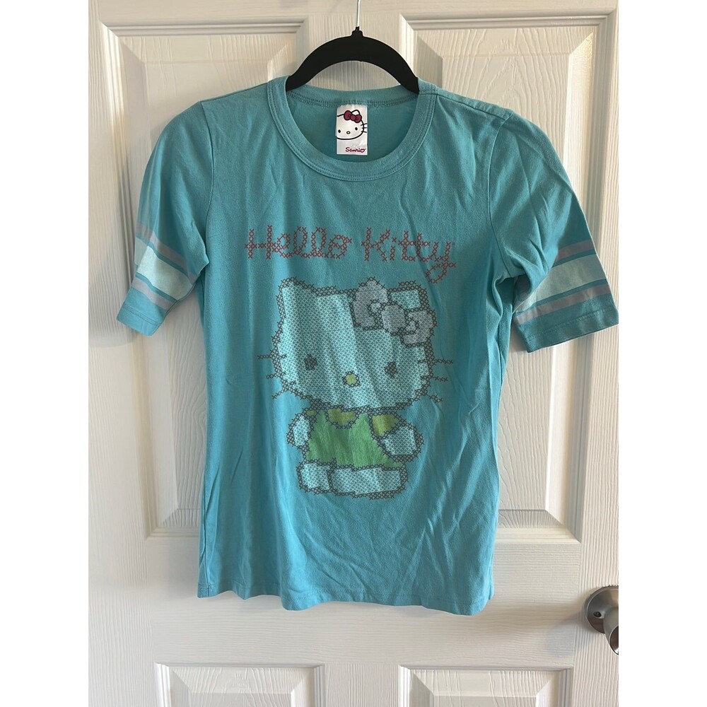 Hello Kitty graphic tee